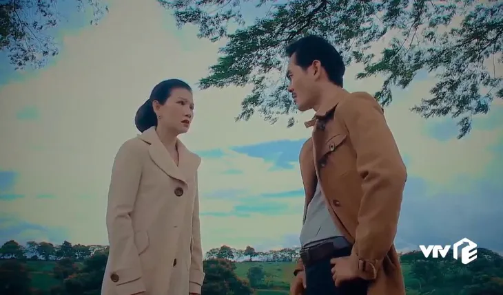 Nước mắt loài cỏ dại - Tập 11: Phút cuối đời, bà Hai Đài tiết lộ sự thật Khang không phải cháu ruột - Ảnh 2. Nước mắt loài cỏ dại - Tập 11: Phút cuối đời, bà Hai Đài tiết lộ sự thật Khang không phải cháu ruột - Ảnh 2.