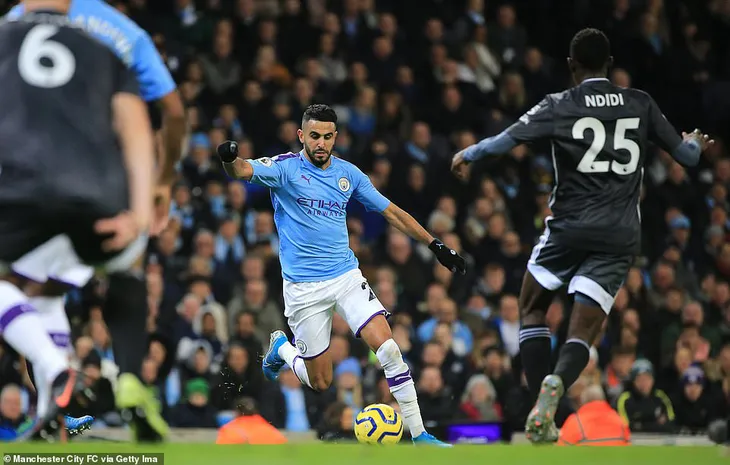 Manchester City ngược dòng giành chiến thắng trước Leicester City - Ảnh 2. Manchester City ngược dòng giành chiến thắng trước Leicester City - Ảnh 2.