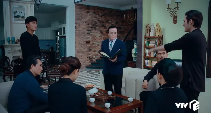 Nước mắt loài cỏ dại - Tập 12: Bà Hai Đài vừa mất, anh em nhảy vào đấu đá nhau tranh giành tài sản - Ảnh 5. Nước mắt loài cỏ dại - Tập 12: Bà Hai Đài vừa mất, anh em nhảy vào đấu đá nhau tranh giành tài sản - Ảnh 5.