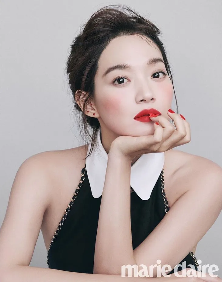 Shin Min Ah nói về năm 2019: Một năm hạnh phúc - Ảnh 3. Shin Min Ah nói về năm 2019: Một năm hạnh phúc - Ảnh 3.