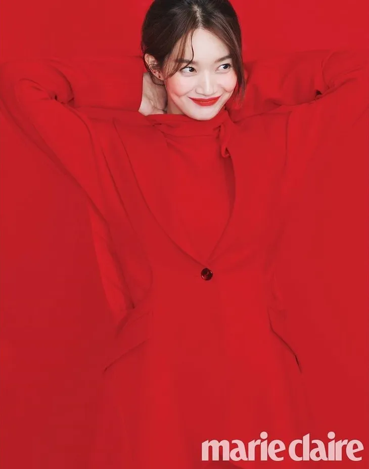 Shin Min Ah nói về năm 2019: Một năm hạnh phúc - Ảnh 4. Shin Min Ah nói về năm 2019: Một năm hạnh phúc - Ảnh 4.