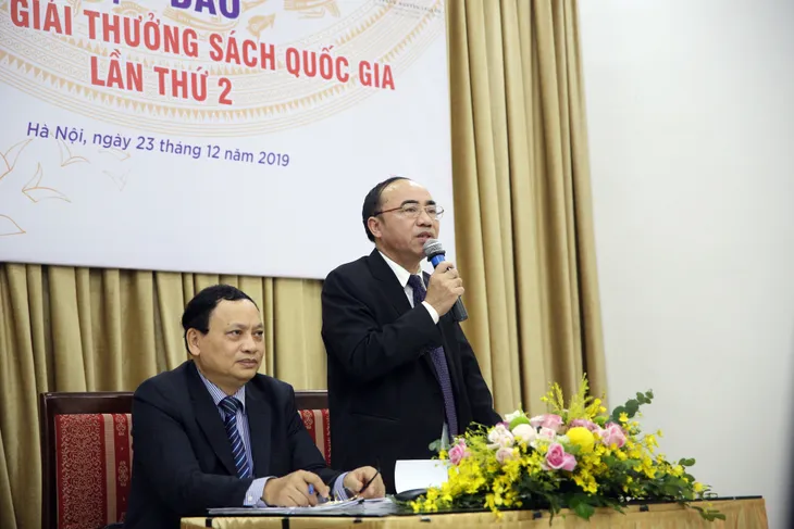 Giải thưởng Sách Quốc gia 2019: Vinh danh các tác phẩm xuất sắc và khuyến khích văn hóa đọc tại Việt Nam - Ảnh 2. Giải thưởng Sách Quốc gia 2019: Vinh danh các tác phẩm xuất sắc và khuyến khích văn hóa đọc tại Việt Nam - Ảnh 2.