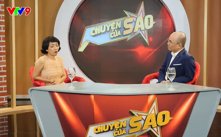 Soạn giả Tô Thiên Kiều: “Không gì bào mòn sức khỏe, nhan sắc phụ nữ bằng việc viết kịch bản” - Ảnh 1. Soạn giả Tô Thiên Kiều: “Không gì bào mòn sức khỏe, nhan sắc phụ nữ bằng việc viết kịch bản” - Ảnh 1.