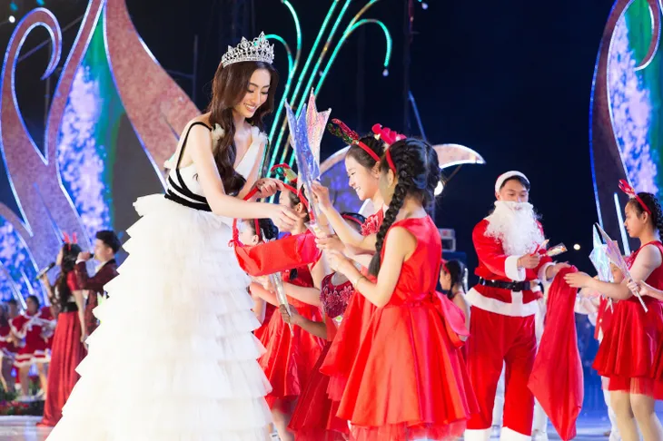 Festival Hoa Đà Lạt 2019 kết lại một thập kỉ rực rỡ ở thành phố ngàn hoa - Ảnh 6. Festival Hoa Đà Lạt 2019 kết lại một thập kỉ rực rỡ ở thành phố ngàn hoa - Ảnh 6.