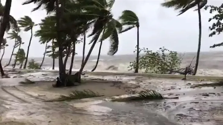 Bão Sarai gây thiệt hại nặng nề tại Fiji - Ảnh 1. Bão Sarai gây thiệt hại nặng nề tại Fiji - Ảnh 1.