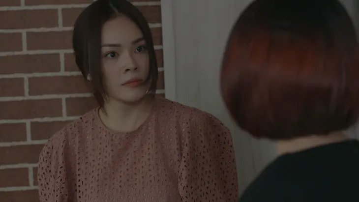 Tiệm ăn dì ghẻ - Tập 13: Kim làm gì khiến Ngọc tuyệt tình quẳng vali, đuổi ra khỏi nhà? - Ảnh 2. Tiệm ăn dì ghẻ - Tập 13: Kim làm gì khiến Ngọc tuyệt tình quẳng vali, đuổi ra khỏi nhà? - Ảnh 2.