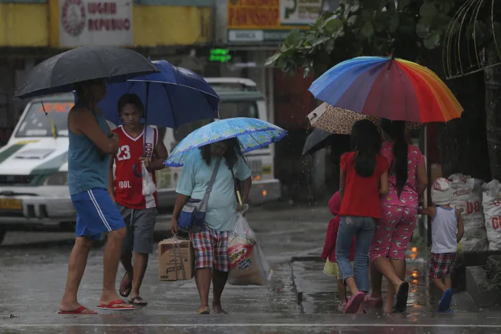 Bão Kammuri tại Philippines: Trận đấu Việt Nam - Singapore không bị ảnh hưởng - Ảnh 2. Bão Kammuri tại Philippines: Trận đấu Việt Nam - Singapore không bị ảnh hưởng - Ảnh 2.