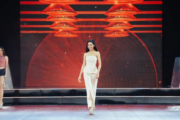 Đón xem THTT Bán kết Hoa hậu Hoàn vũ Việt Nam 2019 (20h, VTV9) - Ảnh 8. Đón xem THTT Bán kết Hoa hậu Hoàn vũ Việt Nam 2019 (20h, VTV9) - Ảnh 8.