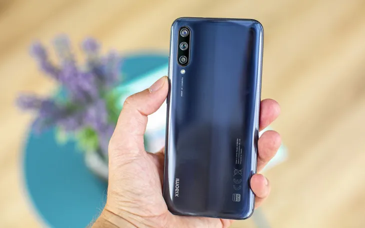 Kinh doanh bết bát, Lei Jun bay chức chủ tịch Xiaomi - Ảnh 2. Kinh doanh bết bát, Lei Jun bay chức chủ tịch Xiaomi - Ảnh 2.