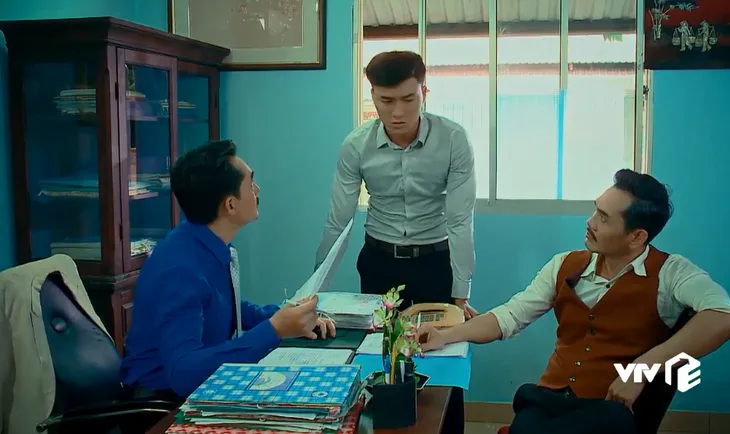 Nước mắt loài cỏ dại - Tập 14: Bà Phương xúi con trai phá nát nhà máy trả thù anh trai chồng - Ảnh 9. Nước mắt loài cỏ dại - Tập 14: Bà Phương xúi con trai phá nát nhà máy trả thù anh trai chồng - Ảnh 9.