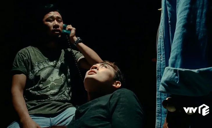 Nước mắt loài cỏ dại - Tập 14: Gia đình ông Minh vỡ nợ, quỳ gối cầu cứu anh trai - Ảnh 4. Nước mắt loài cỏ dại - Tập 14: Gia đình ông Minh vỡ nợ, quỳ gối cầu cứu anh trai - Ảnh 4.