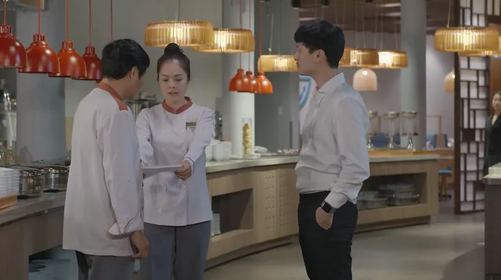 Tiệm ăn dì ghẻ - Tập 14: Ngọc xin nghỉ việc ở chỗ Thắng, Minh tranh thủ cơ hội nịnh vợ cũ - Ảnh 1. Tiệm ăn dì ghẻ - Tập 14: Ngọc xin nghỉ việc ở chỗ Thắng, Minh tranh thủ cơ hội nịnh vợ cũ - Ảnh 1.
