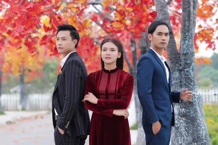 Diễn cảnh hôn trong phim ca nhạc “Mong manh em”, Phạm Phương Thảo phấn chấn, Tiến Lộc “lạnh lùng - Ảnh 3. Diễn cảnh hôn trong phim ca nhạc “Mong manh em”, Phạm Phương Thảo phấn chấn, Tiến Lộc “lạnh lùng - Ảnh 3.