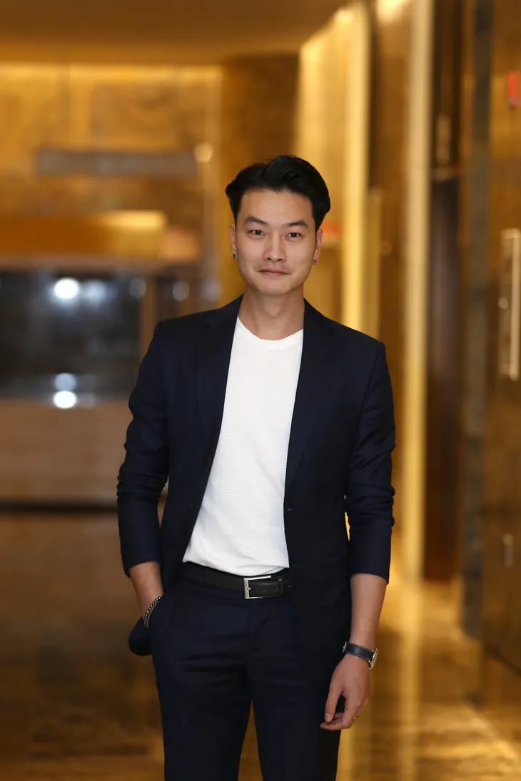 Phương Oanh diện váy xẻ cao, khoe thân hình quyến rũ - Ảnh 10. Phương Oanh diện váy xẻ cao, khoe thân hình quyến rũ - Ảnh 10.