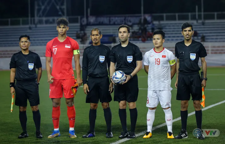 ẢNH: Đức Chinh toả sáng phút cuối, U22 Việt Nam thắng kịch tính U22 Singapore - Ảnh 5. ẢNH: Đức Chinh toả sáng phút cuối, U22 Việt Nam thắng kịch tính U22 Singapore - Ảnh 5.