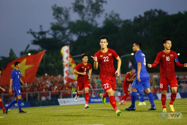 ẢNH: U22 Việt Nam loại U22 Thái Lan, thẳng tiến vào bán kết SEA Games 30 - Ảnh 13. ẢNH: U22 Việt Nam loại U22 Thái Lan, thẳng tiến vào bán kết SEA Games 30 - Ảnh 13.
