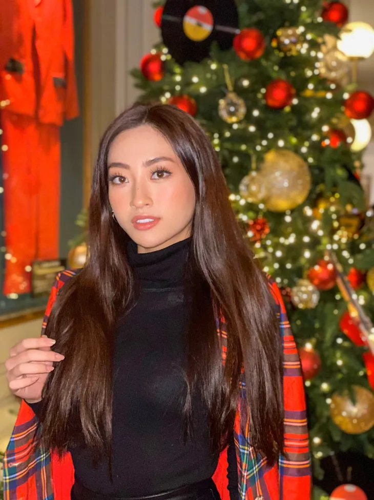 Lương Thùy Linh dẫn đầu bình chọn tại Miss World sau màn bắn tiếng Anh thần sầu - Ảnh 1. Lương Thùy Linh dẫn đầu bình chọn tại Miss World sau màn bắn tiếng Anh thần sầu - Ảnh 1.