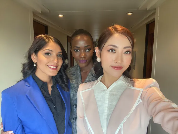 Miss World 2019: Lương Thùy Linh gây bất ngờ tại vòng thi Head to Head - Ảnh 8. Miss World 2019: Lương Thùy Linh gây bất ngờ tại vòng thi Head to Head - Ảnh 8.