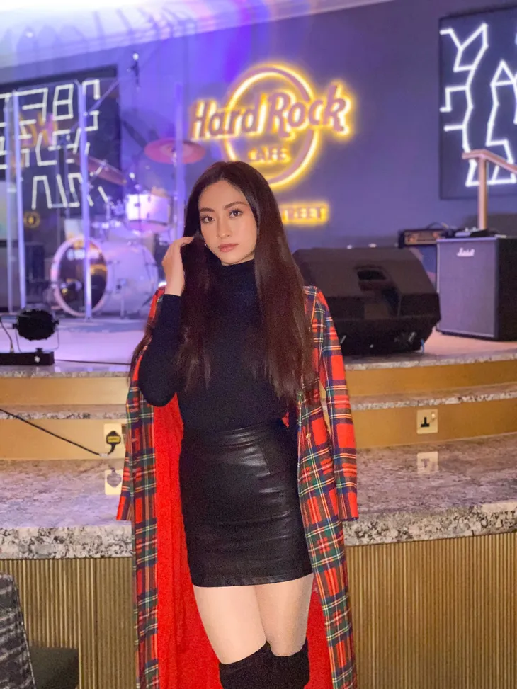 Lương Thùy Linh dẫn đầu bình chọn tại Miss World sau màn bắn tiếng Anh thần sầu - Ảnh 4. Lương Thùy Linh dẫn đầu bình chọn tại Miss World sau màn bắn tiếng Anh thần sầu - Ảnh 4.