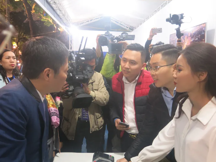 Hơn 50.000 mặt hàng giảm giá đến 70% tại Ngày mua sắm trực tuyến Online Friday 2019 - Ảnh 3. Hơn 50.000 mặt hàng giảm giá đến 70% tại Ngày mua sắm trực tuyến Online Friday 2019 - Ảnh 3.
