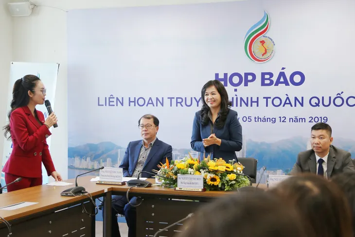 Nhà báo Nguyễn Vọng Ngàn: Khai mạc LHTHTQ lần thứ 39 chuyên nghiệp, hiện đại, trẻ trung - Ảnh 2. Nhà báo Nguyễn Vọng Ngàn: Khai mạc LHTHTQ lần thứ 39 chuyên nghiệp, hiện đại, trẻ trung - Ảnh 2.