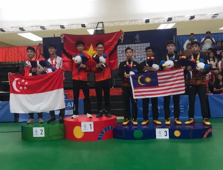 SEA Games 30: Bóng bàn Việt Nam giành HCV đôi nam sau chiến thắng trước Singapore - Ảnh 2. SEA Games 30: Bóng bàn Việt Nam giành HCV đôi nam sau chiến thắng trước Singapore - Ảnh 2.