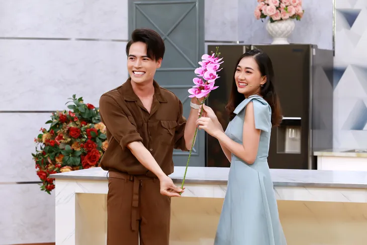 Võ Tấn Phát phải vượt qua hơn 5.000 người để được tán tỉnh Lê Lộc, Phương Lan - Ảnh 4. Võ Tấn Phát phải vượt qua hơn 5.000 người để được tán tỉnh Lê Lộc, Phương Lan - Ảnh 4.