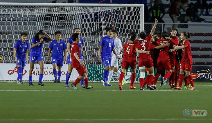 ẢNH: ĐT nữ Việt Nam thắng kịch tính trước Thái Lan, giành HCV bóng đá nữ SEA Games 30 - Ảnh 17. ẢNH: ĐT nữ Việt Nam thắng kịch tính trước Thái Lan, giành HCV bóng đá nữ SEA Games 30 - Ảnh 17.