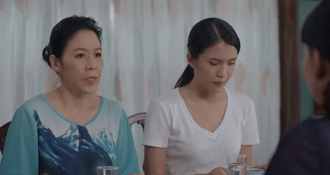 Tiệm ăn dì ghẻ - Tập 7: Tố Nhi bị mẹ chồng đay nghiến trước mặt mẹ ruột vì chưa chịu sinh con - Ảnh 1. Tiệm ăn dì ghẻ - Tập 7: Tố Nhi bị mẹ chồng đay nghiến trước mặt mẹ ruột vì chưa chịu sinh con - Ảnh 1.