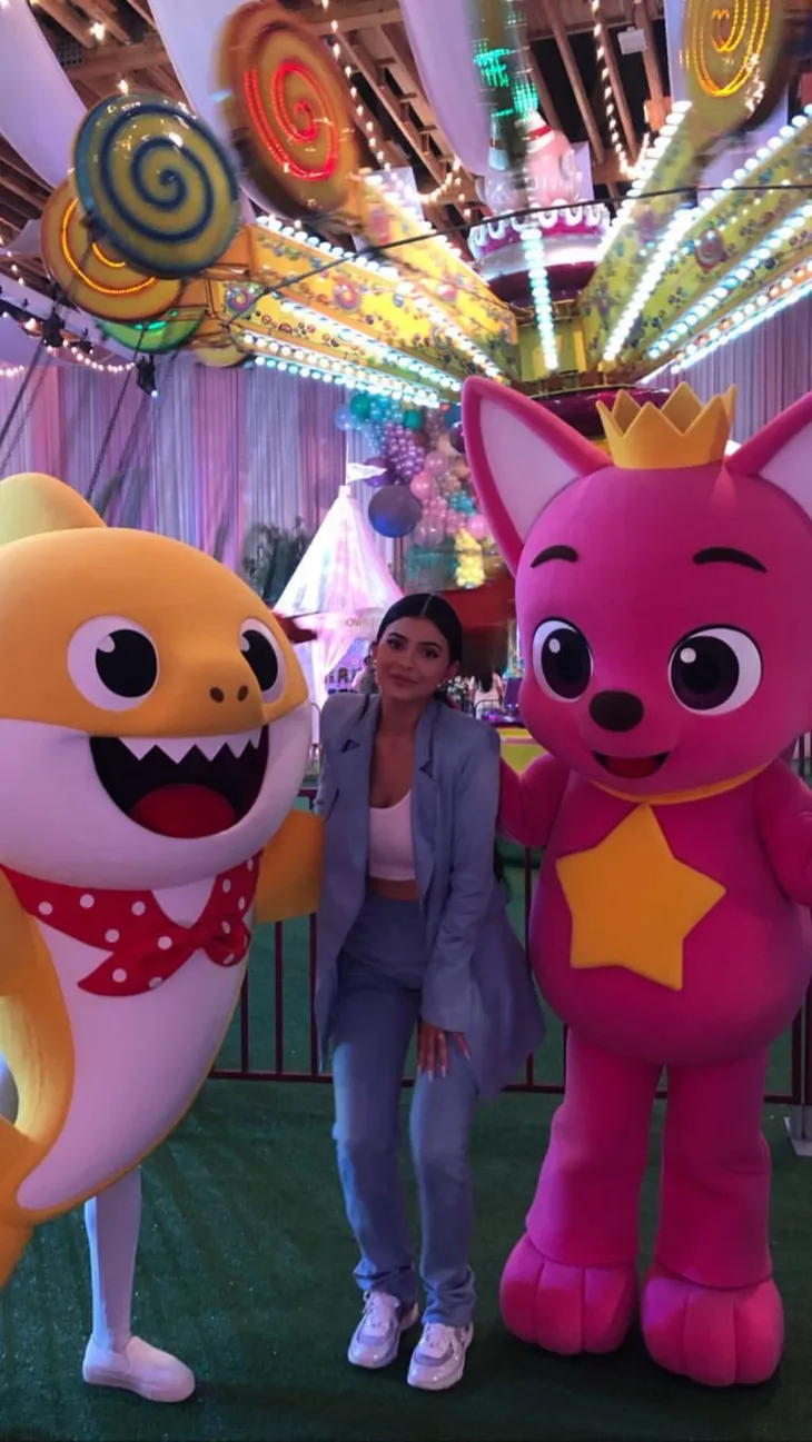 Kylie Jenner tổ chức tiệc hoành tráng mừng sinh nhật con gái - Ảnh 6. Kylie Jenner tổ chức tiệc hoành tráng mừng sinh nhật con gái - Ảnh 6.