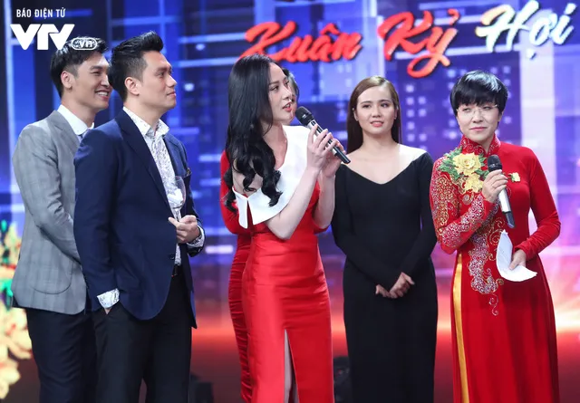 Hồng Diễm hóa dượng đây, Anh Tuấn làm Quỳnh búp bê... phiên bản hài hước - Ảnh 9. Hồng Diễm hóa dượng đây, Anh Tuấn làm Quỳnh búp bê... phiên bản hài hước - Ảnh 9.