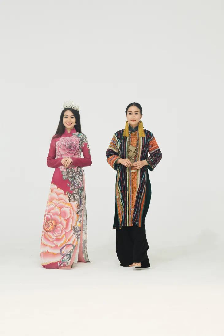 MC Phí Linh, Hồng Nhung diện các mẫu áo dài trong 100 năm qua - Ảnh 31. MC Phí Linh, Hồng Nhung diện các mẫu áo dài trong 100 năm qua - Ảnh 31.