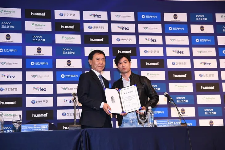 Công Phượng rạng rỡ trong ngày ra mắt CLB mới Incheon United FC - Ảnh 2. Công Phượng rạng rỡ trong ngày ra mắt CLB mới Incheon United FC - Ảnh 2.