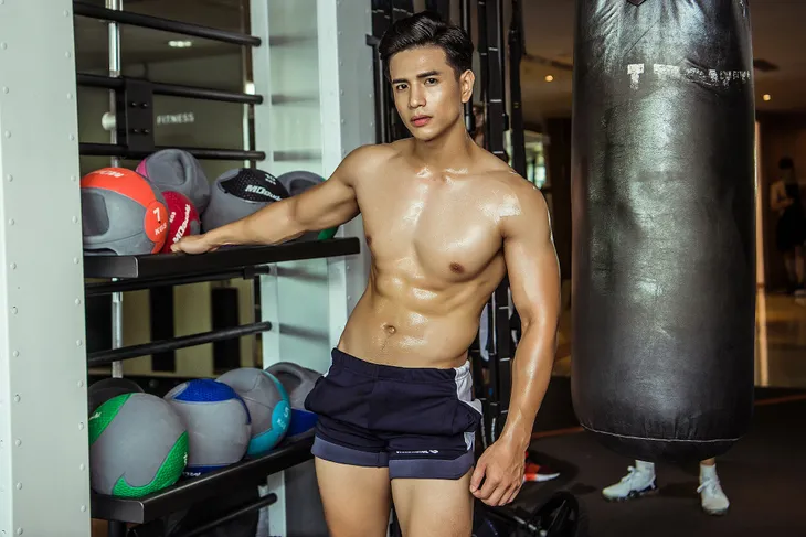 Chân dung vạn người mê của đại diện Việt Nam tham dự Mr International 2019 - Ảnh 2. Chân dung vạn người mê của đại diện Việt Nam tham dự Mr International 2019 - Ảnh 2.