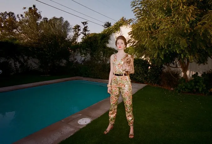 Emma Stone và loạt ảnh lạ lùng hết sức bên cún cưng - Ảnh 7. Emma Stone và loạt ảnh lạ lùng hết sức bên cún cưng - Ảnh 7.
