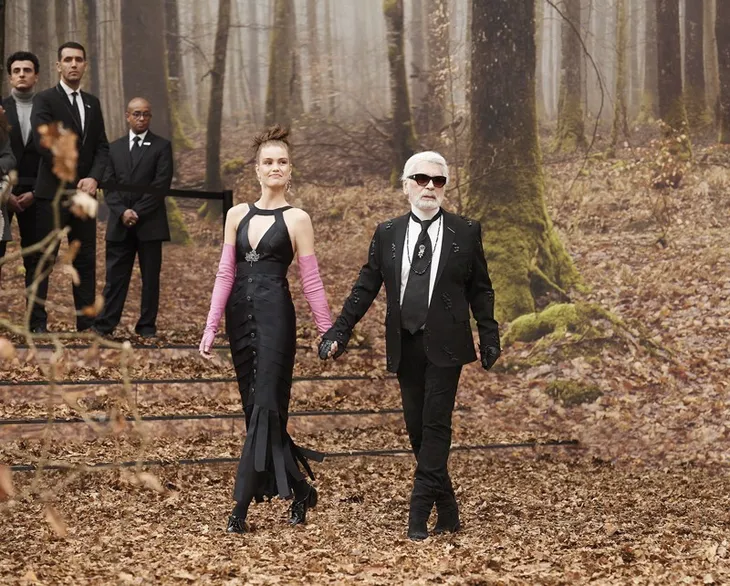 Ông hoàng của Chanel Karl Lagerfeld qua đời ở tuổi 85 - Ảnh 1. Ông hoàng của Chanel Karl Lagerfeld qua đời ở tuổi 85 - Ảnh 1.