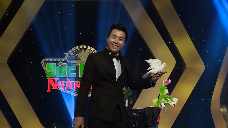 Cặp đôi Dương Hoàng Yến - Hà Anh khép lại Sức nước ngàn năm năm Mậu Tuất - Ảnh 3. Cặp đôi Dương Hoàng Yến - Hà Anh khép lại Sức nước ngàn năm năm Mậu Tuất - Ảnh 3.