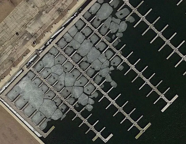 Bất ngờ với những bức ảnh thú vị tìm được trên Google Earth - Ảnh 1. Bất ngờ với những bức ảnh thú vị tìm được trên Google Earth - Ảnh 1.