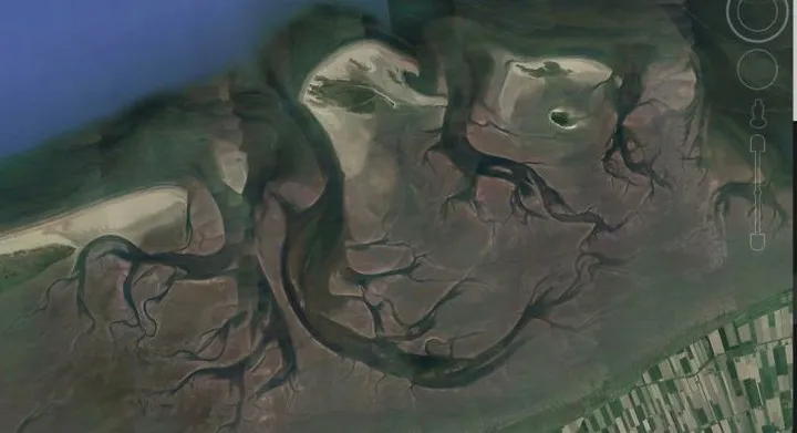 Bất ngờ với những bức ảnh thú vị tìm được trên Google Earth - Ảnh 5. Bất ngờ với những bức ảnh thú vị tìm được trên Google Earth - Ảnh 5.