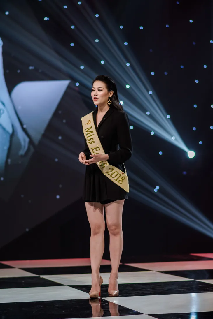 Hoa hậu Phương Khánh đẹp rạng rỡ tại WeChoice Awards tháng 2 Nơi tôi thuộc về - Ảnh 3. Hoa hậu Phương Khánh đẹp rạng rỡ tại WeChoice Awards tháng 2 Nơi tôi thuộc về - Ảnh 3.