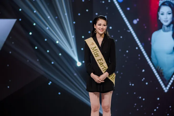Hoa hậu Phương Khánh đẹp rạng rỡ tại WeChoice Awards tháng 2 Nơi tôi thuộc về - Ảnh 4. Hoa hậu Phương Khánh đẹp rạng rỡ tại WeChoice Awards tháng 2 Nơi tôi thuộc về - Ảnh 4.