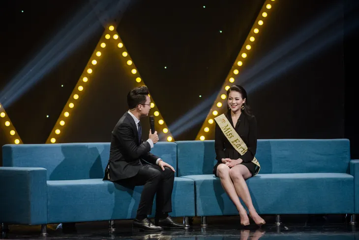 Hoa hậu Phương Khánh đẹp rạng rỡ tại WeChoice Awards tháng 2 Nơi tôi thuộc về - Ảnh 6. Hoa hậu Phương Khánh đẹp rạng rỡ tại WeChoice Awards tháng 2 Nơi tôi thuộc về - Ảnh 6.