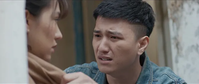 Chạy trốn thanh xuân: Những khoảnh khắc chuẩn soái ca của Phi (Huỳnh Anh) làm các cô gái đổ gục - Ảnh 2. Chạy trốn thanh xuân: Những khoảnh khắc chuẩn soái ca của Phi (Huỳnh Anh) làm các cô gái đổ gục - Ảnh 2.