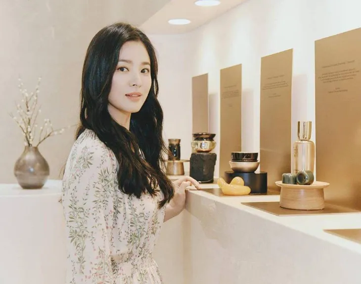 Song Hye Kyo tuyên bố ngừng đóng phim trong năm 2019 - Ảnh 4. Song Hye Kyo tuyên bố ngừng đóng phim trong năm 2019 - Ảnh 4.