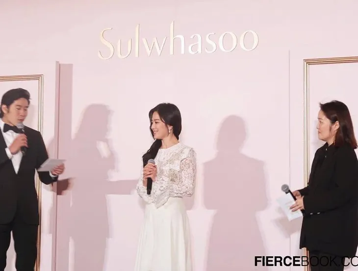 Song Hye Kyo tuyên bố ngừng đóng phim trong năm 2019 - Ảnh 7. Song Hye Kyo tuyên bố ngừng đóng phim trong năm 2019 - Ảnh 7.
