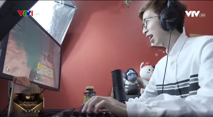 Hot streamer ViruSs: Thành công từ đôi bàn tay trắng - Ảnh 1. Hot streamer ViruSs: Thành công từ đôi bàn tay trắng - Ảnh 1.