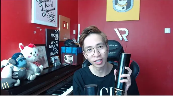 Hot streamer ViruSs: Thành công từ đôi bàn tay trắng - Ảnh 2. Hot streamer ViruSs: Thành công từ đôi bàn tay trắng - Ảnh 2.