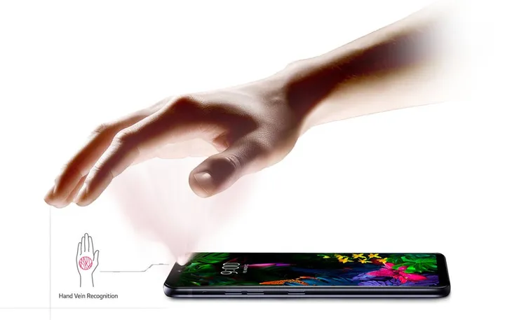 Smartphone LG G8 ThinQ: Mở khóa bằng quét tĩnh mạch, quay video ở chế độ chân dung - Ảnh 3. Smartphone LG G8 ThinQ: Mở khóa bằng quét tĩnh mạch, quay video ở chế độ chân dung - Ảnh 3.