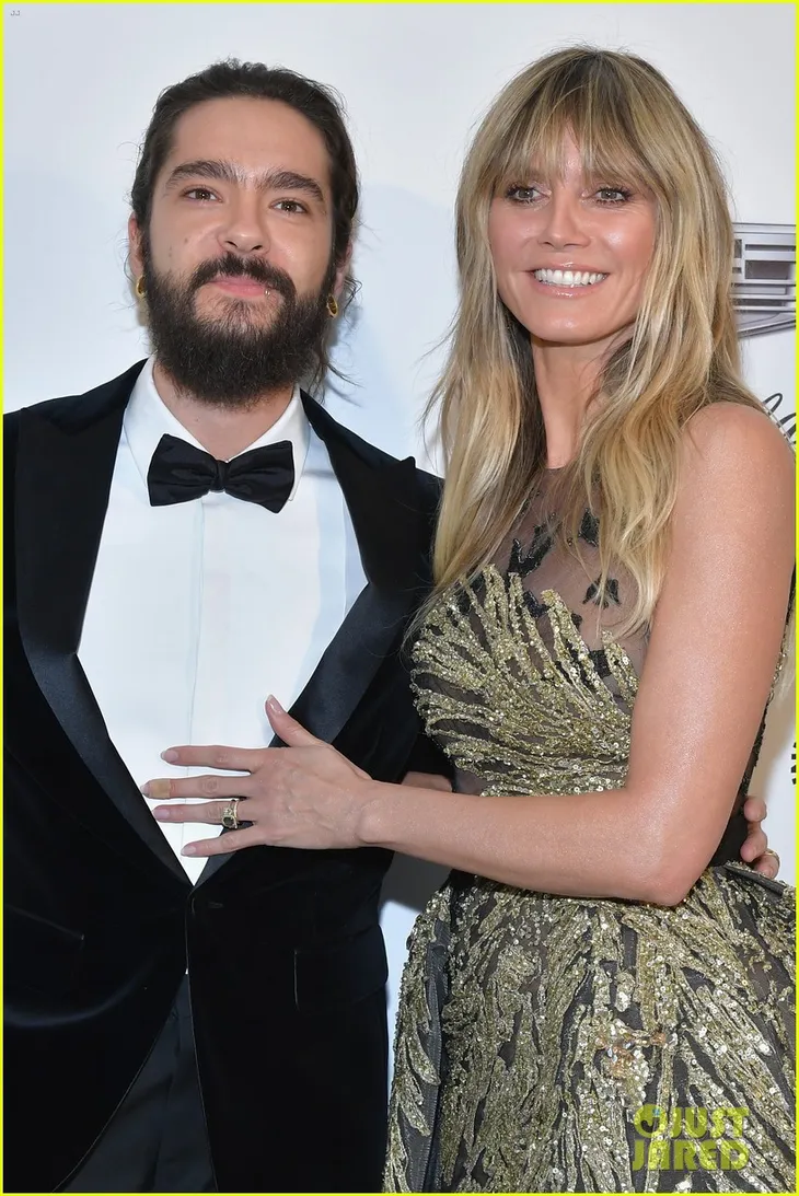Oscar 2019: Heidi Klum gây choáng với bộ cánh siêu đẹp - Ảnh 2. Oscar 2019: Heidi Klum gây choáng với bộ cánh siêu đẹp - Ảnh 2.