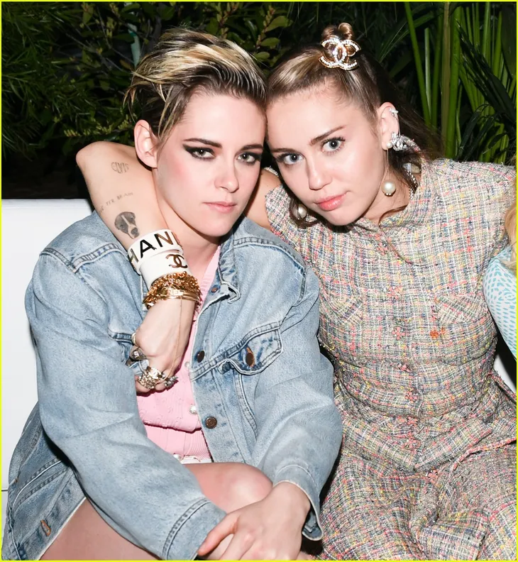 Oscar 2019: Cô dâu mới Miley Cyrus thu hút mọi ánh nhìn - Ảnh 4. Oscar 2019: Cô dâu mới Miley Cyrus thu hút mọi ánh nhìn - Ảnh 4.